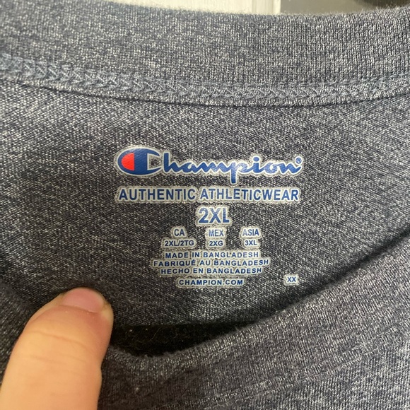 University of Georgia (UGA) Bulldogs T-Shirt - Size 2XL - Picture 3 of 3